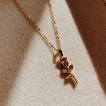 rose vintage necklace lara prasseur gold jewelry