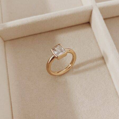 Louve Ring Gold Stone Diamond Ring Prasseur