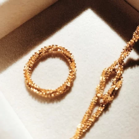 layla-lara-prasseur-ring-sparkly-switzerland